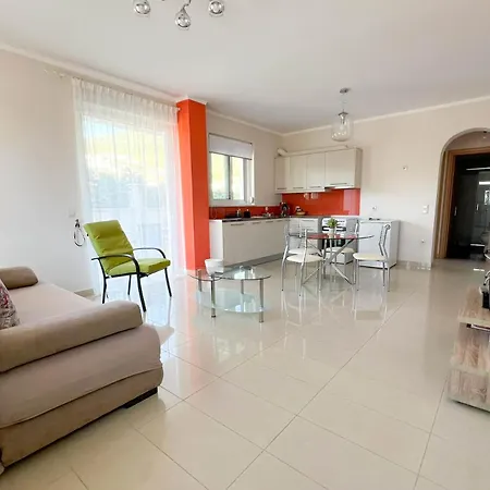 Aria Luxury アパート *