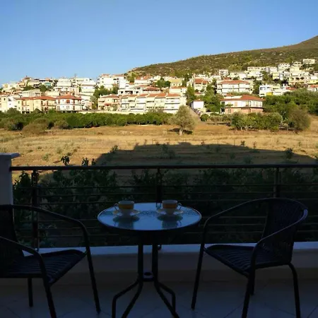 Aria Luxury アパート