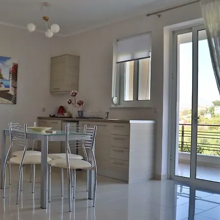 Aria Luxury Apartment *