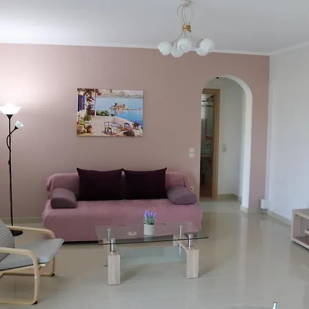 Aria Luxury נאפפליו